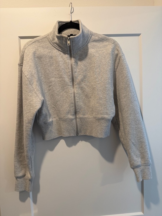 Dynamite Tops - Dynamite Light Gray Cropped Zip Hoodie